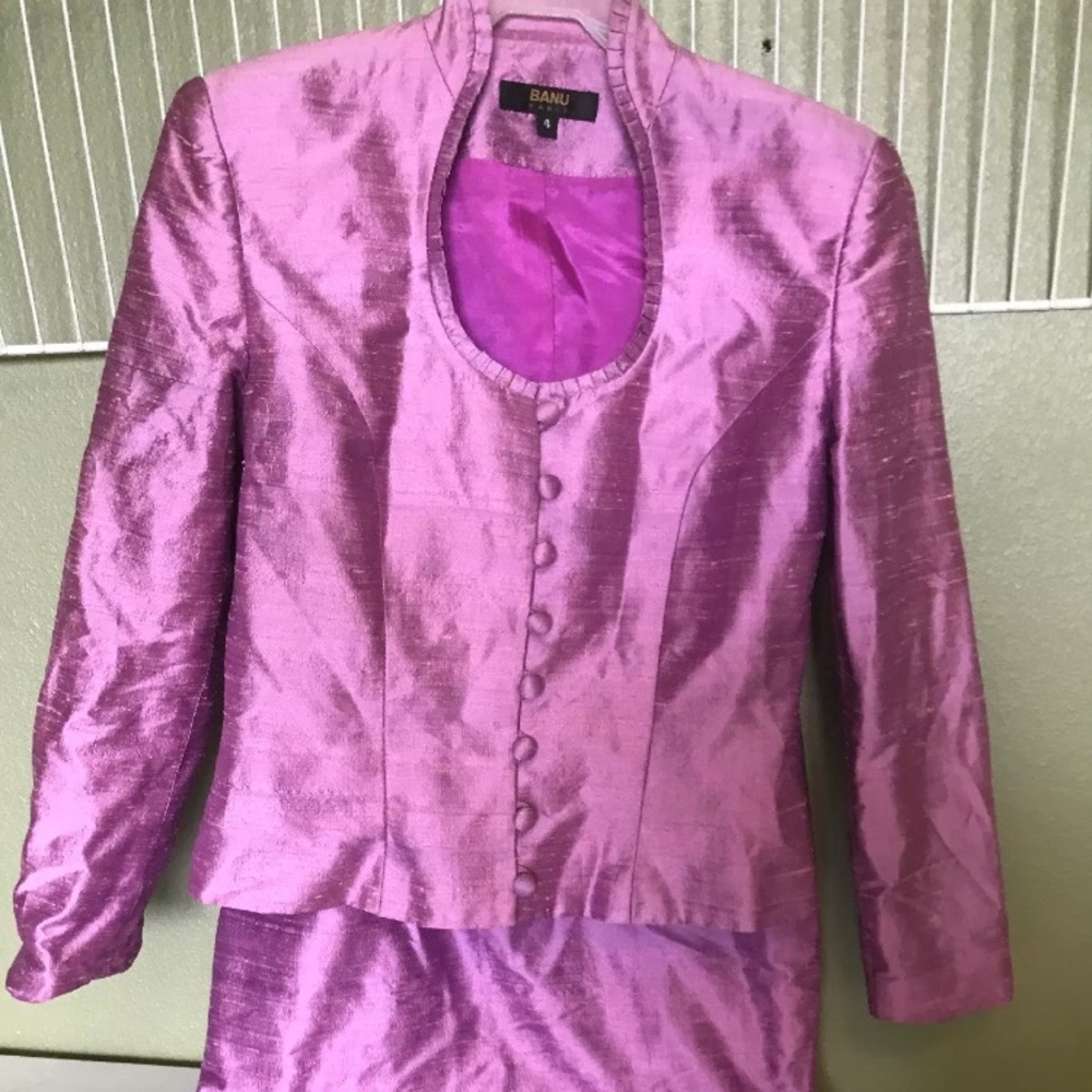 Banu Paris 4 pageant interview suit silk business